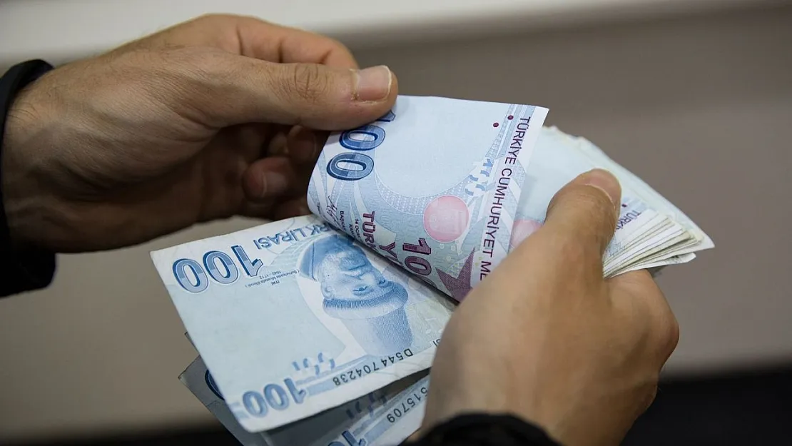 Arabası olanlar dikkat! 1.100 liraya mutlaka yaptırmanız zorunlu: Bu yıl yaptırmayan 2.373 TL'ye yaptıracak