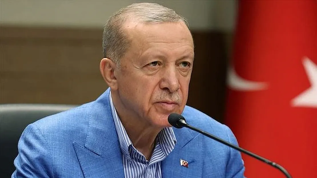 Emekliye Cumhuriyet İkramiyesi 10 Bin TL mi Olacak? Uzman İsim Detayı Açıkladı