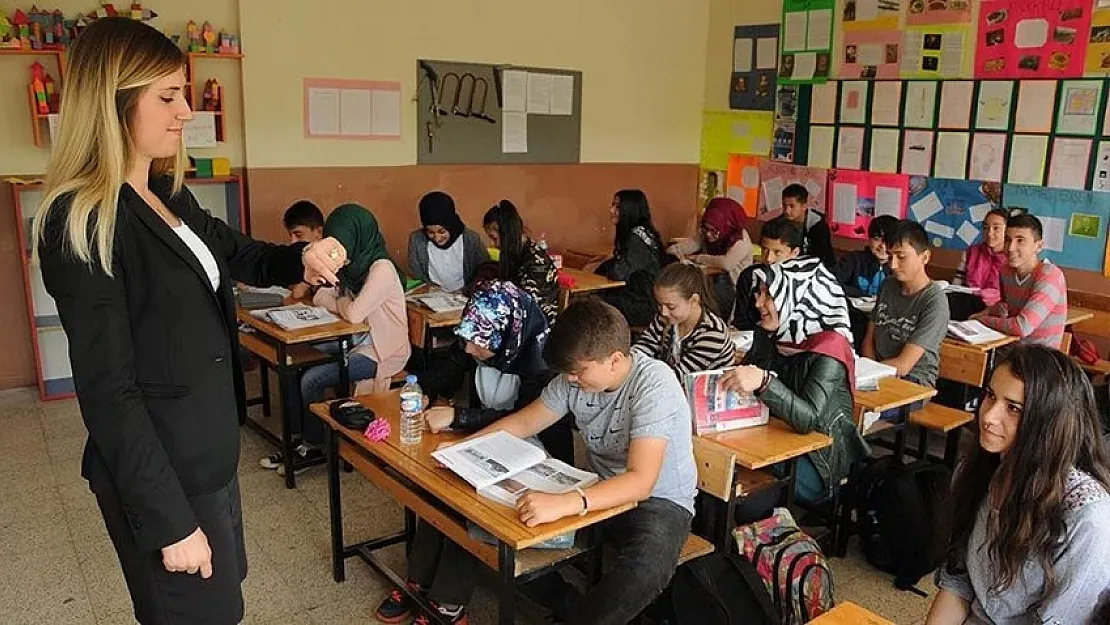 Çocuğu okula giden tüm velilere son dakika duyurusu! Yeni dönem resmen başladı