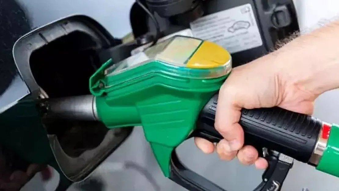 Benzin Stoklarındaki Düşüş ve Ham Petrol Stoklarındaki Artışın Piyasalara Etkisi