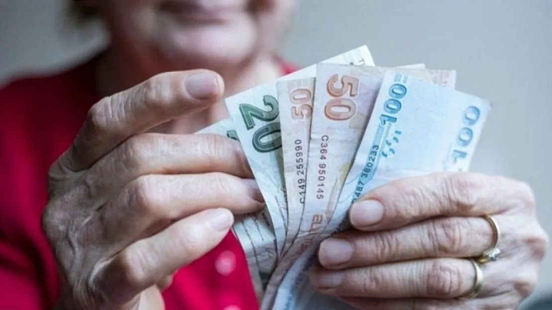 Emeklilere Müjde! Emeklilerin Refahını Artırma Sözü Cevdet Yılmaz' dan Geldi!