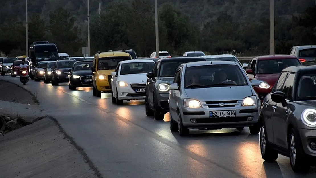 Otomobili olanlar dikkat! TÜVTÜRK muayeneleri değişti: Zorunluluk kaldırıldı