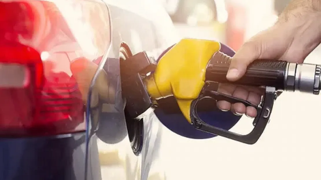 Otomobili olanlara müjde! Bugün itibari ile yeni fiyatlar geçerli oldu: Büyük indirim yapıldı