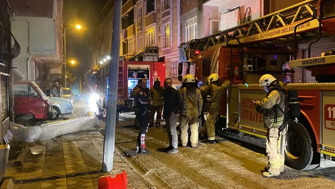 Son dakika İstanbul'da korkutan yangın çıktı! 4 katlı binada başladı: Yaralılar var