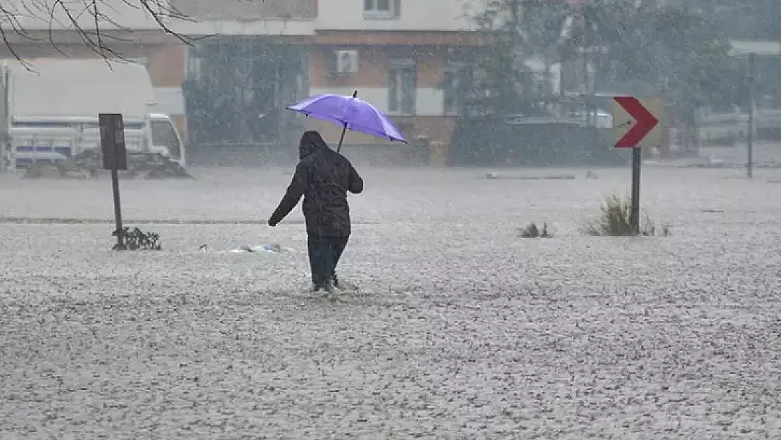 Ankara'da yaşayanlar dikkat! Yollar kapandı, resmen felaket yaşanıyor: Mutlaka önlem alın