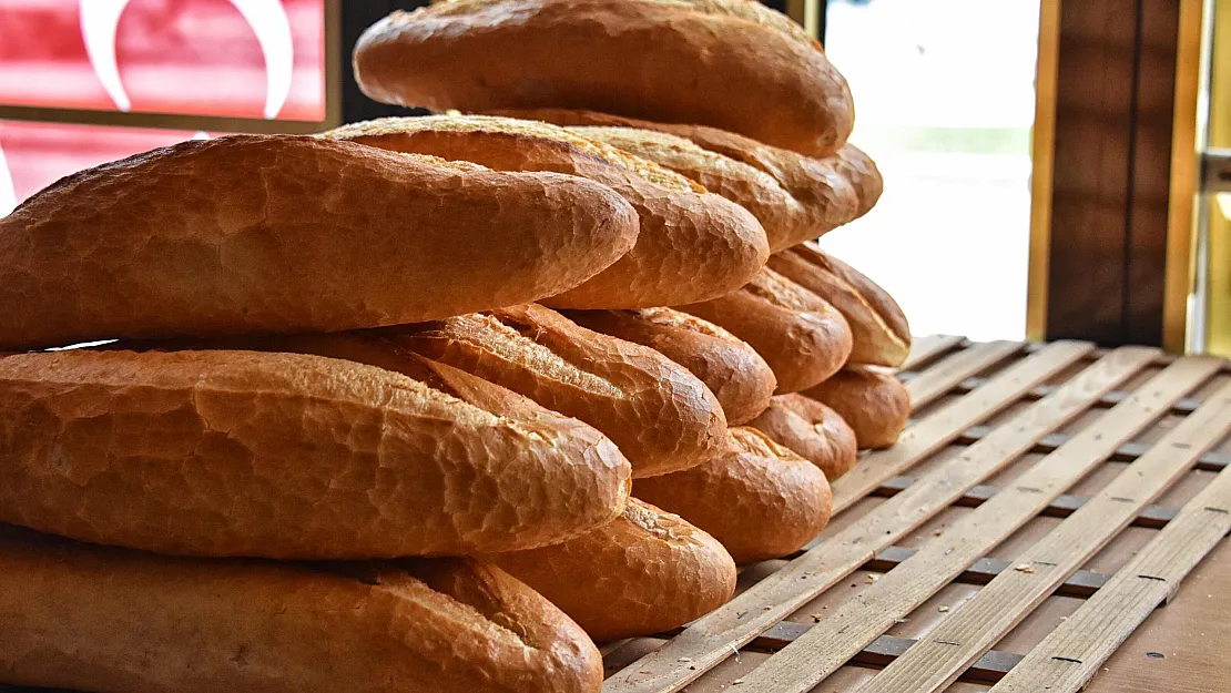 Son dakika bugünden itibaren ekmek fiyatlarına zam geldi: Zamlı ekmek fiyatı listesi açıklandı