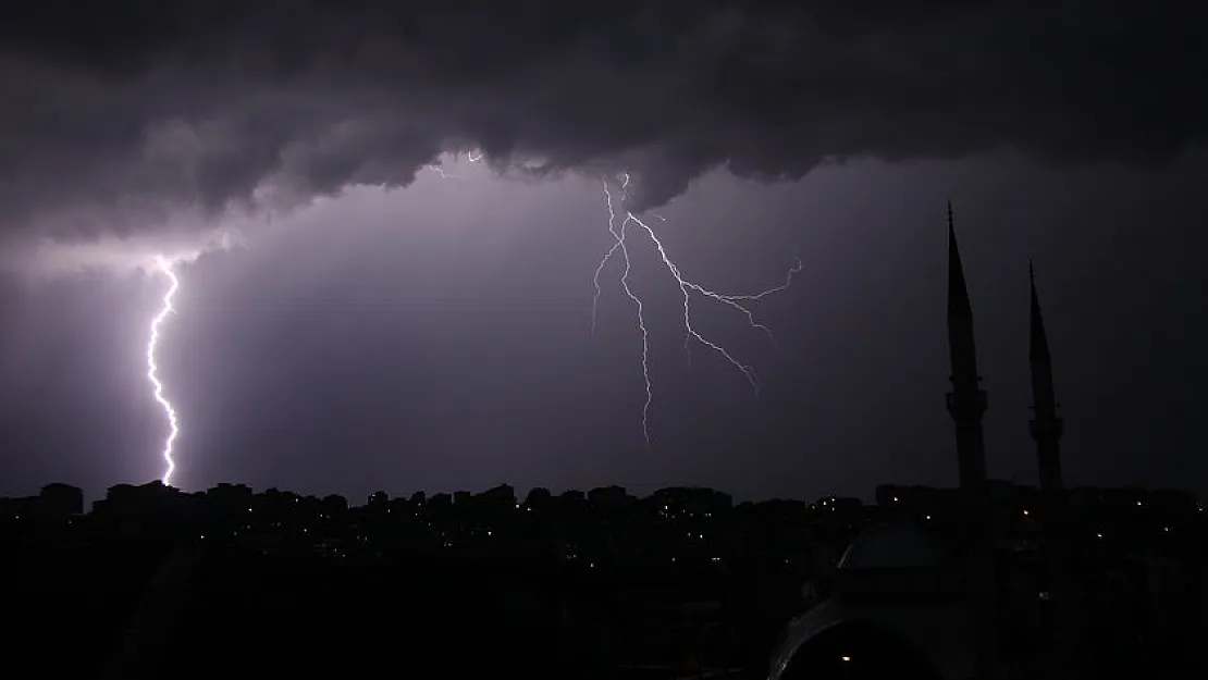 Başkent Ankara'da yaşayanlar dikkat! Gece için alarm verildi: Bu gece zor geçecek