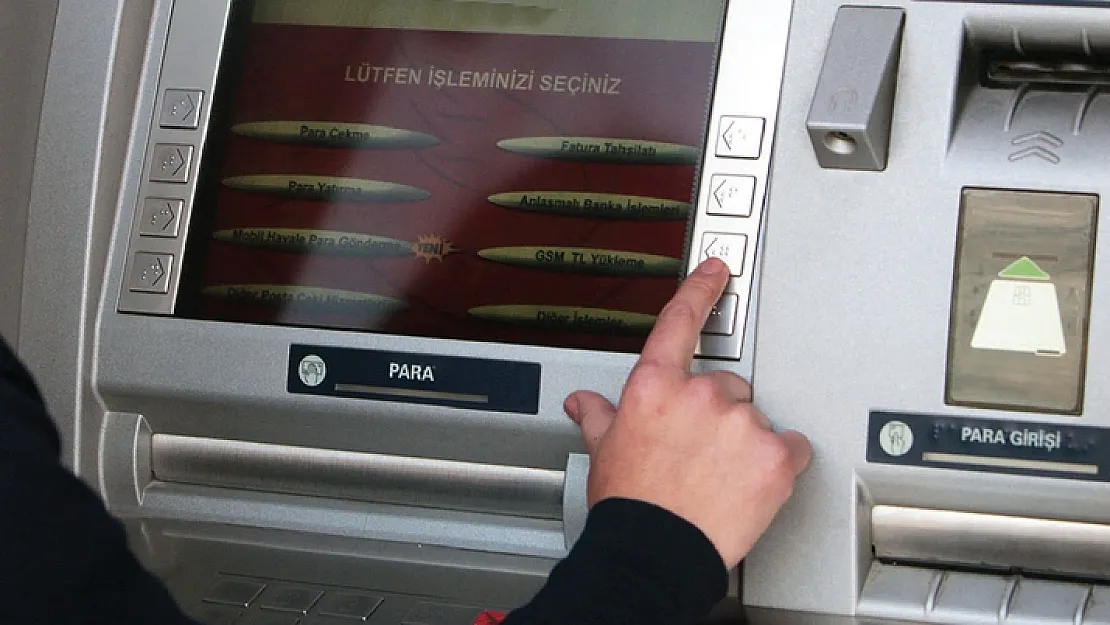 ATM'lerden para çekenler dikkat! Bayram sonrasında yeni dönem başlıyor: Tamamen değişti