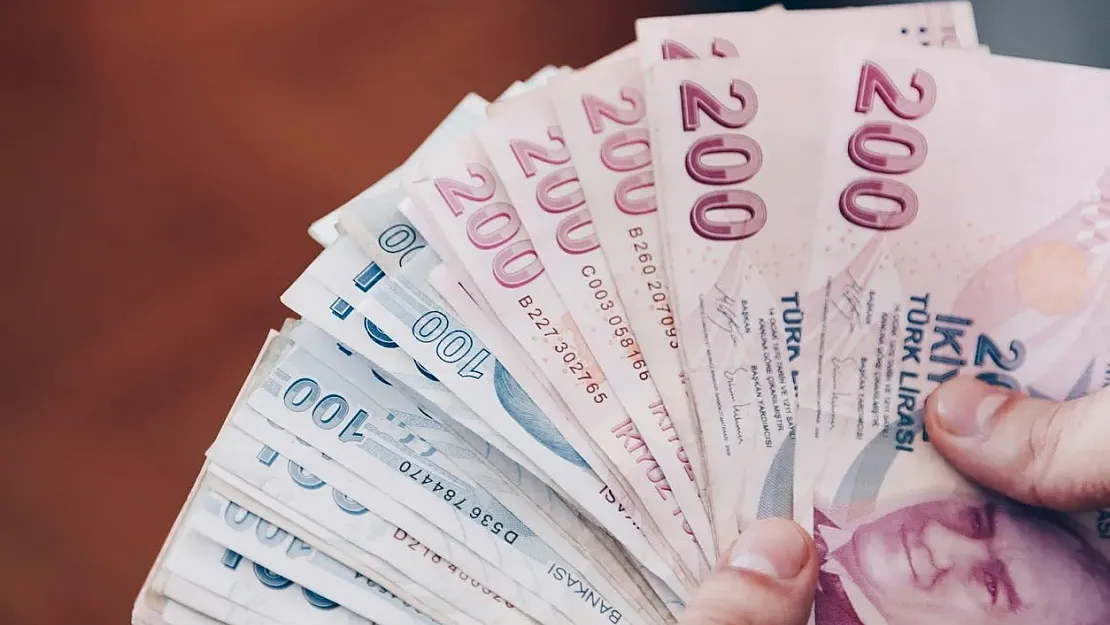 Asgari ücrete ve emekli maaşına ek zam bekleniyordu! AK Parti'nin kararı belli oldu