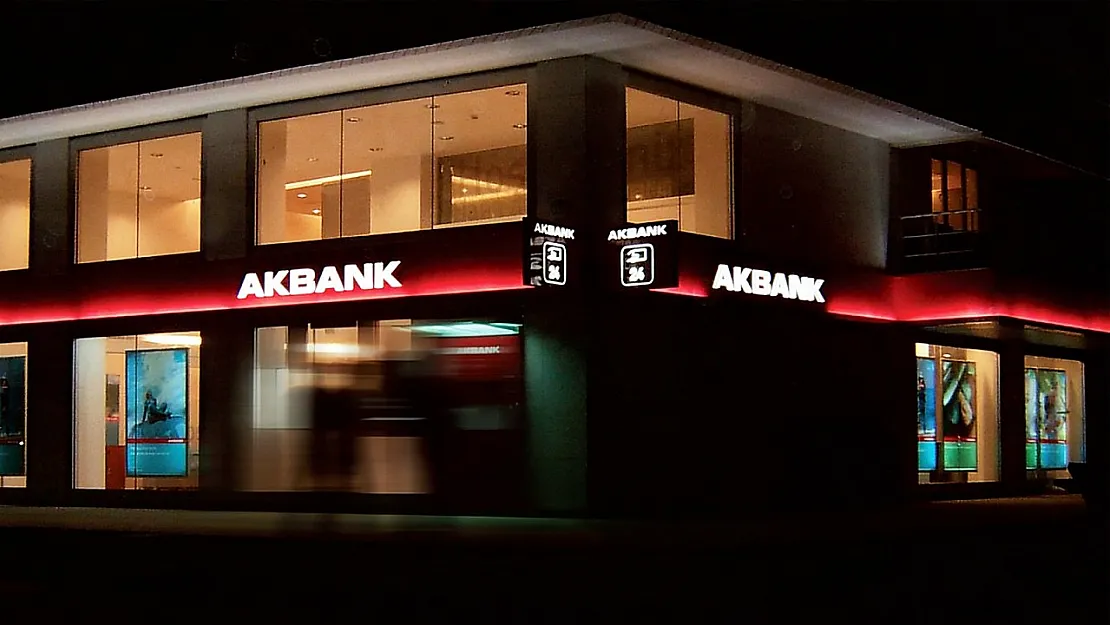 Akbank'tan İhtiyaç Kredisi Almak İsteyenlere Bomba Gibi Fırsat! 3 Ay Ödemesiz, Dip Faiz Oranı! Detayları Kaçırmayın!