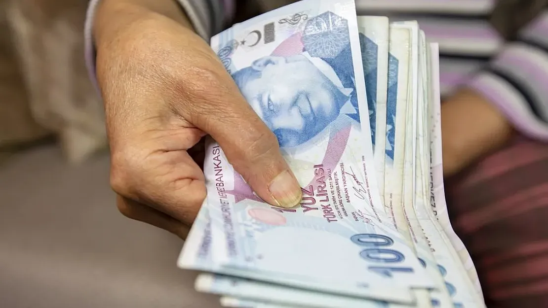 En düşük emekli maaşına zam bekleniyor: Ocak'ta 14.230 TL olacak