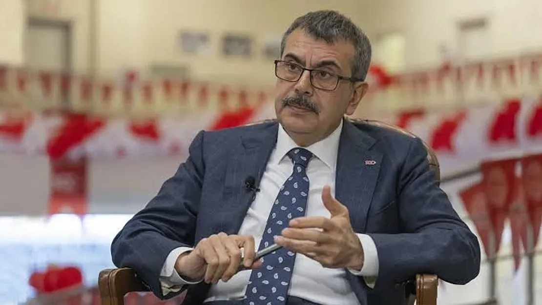 Bakan Tekin'den Gençlere Çağrı: 'Bağımsızlığın Bayrağını Sizler Taşıyacaksınız!'