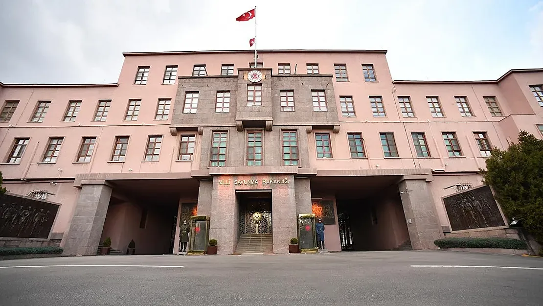 Milli Savunma Bakanlığı'ndan Dev Hamle: 2025 Uzman Erbaş Alımları İçin Başvuru Kapıları Aralandı!