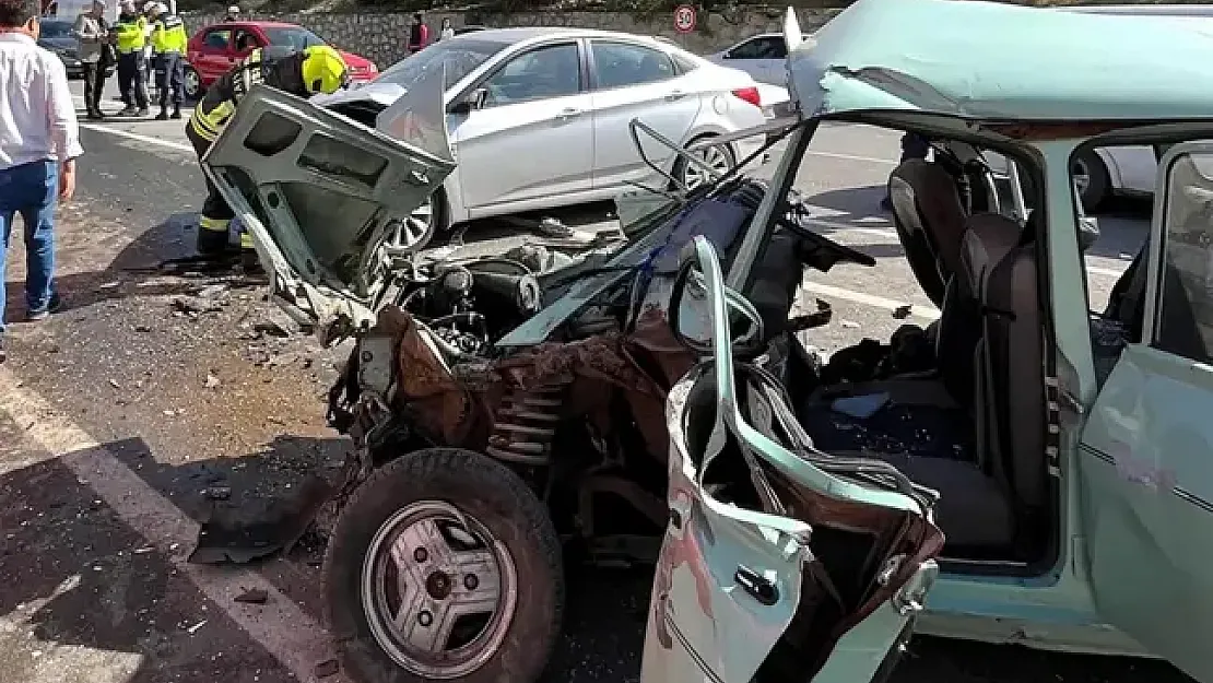 Bayram Tatilinde Can Pazarı! Trafik Kazalarında Can Kaybı Hızla Artıyor