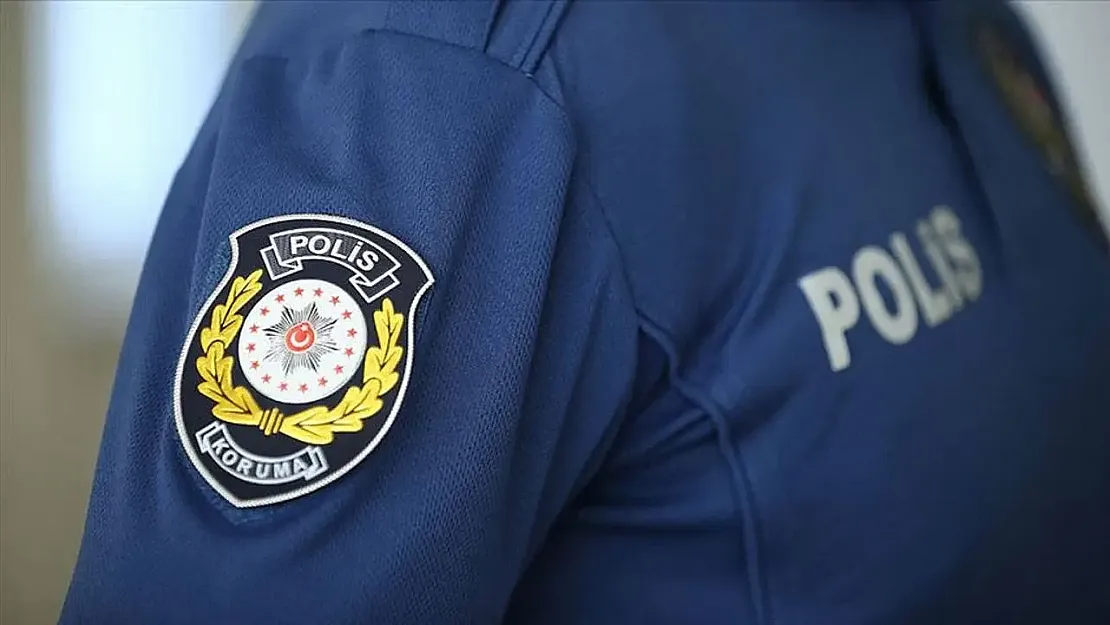 Antalya'da darp iddiası ile 2 polis açığa alındı