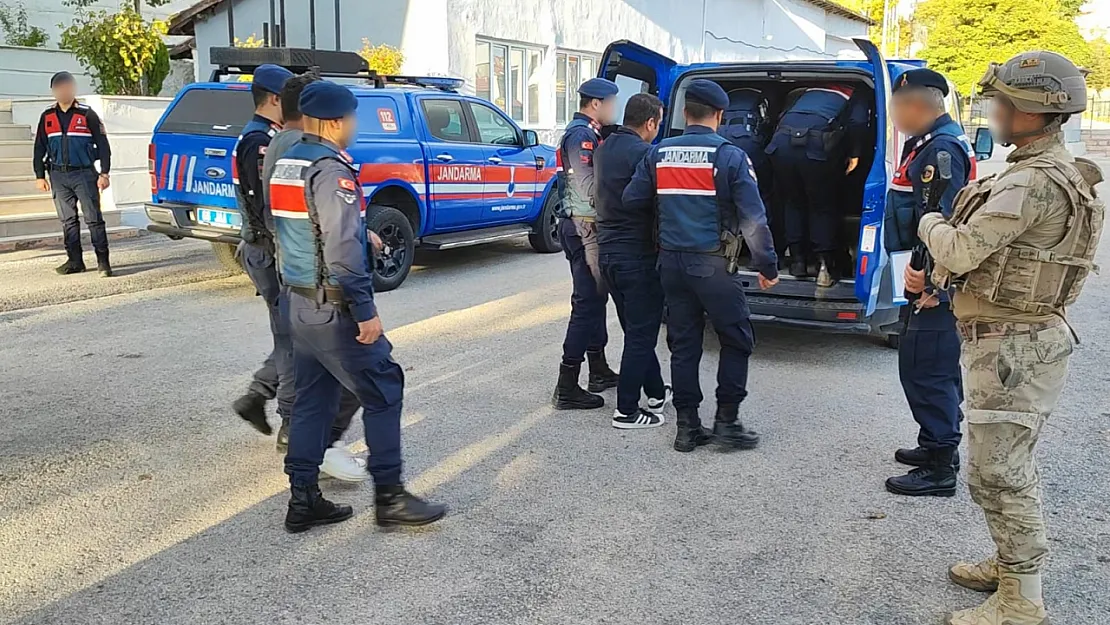 Jandarmadan 'Daltonlar'a operasyon