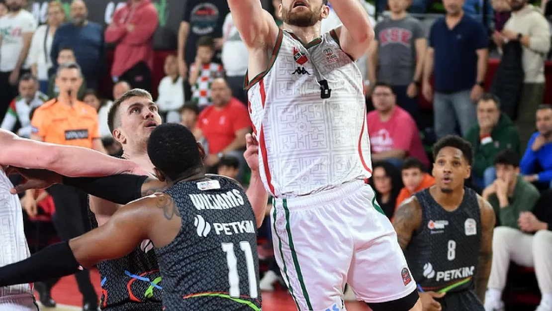 Karşıyaka'da yaprak dökümü: Mike Smith ve Hakan Sayılı da veda etti