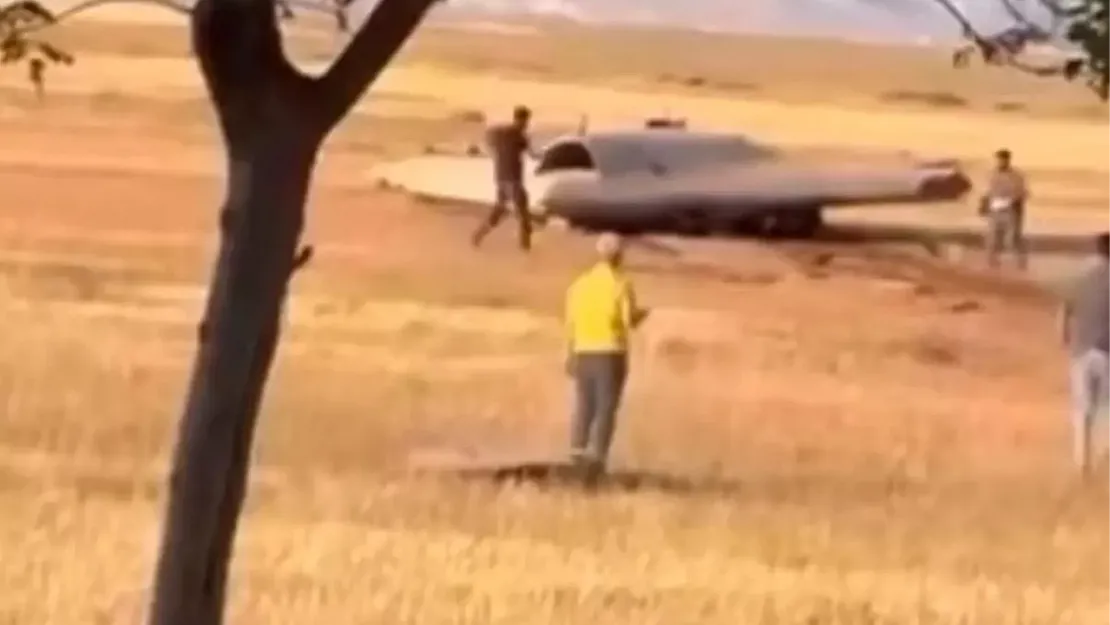Konya'da Anka-3 İHA tarlaya acil iniş yaptı