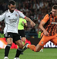 Beşiktaş, Arda Turan'ın Shakhtar Donetsk'ine elendi: Avrupa Ligi'ne veda