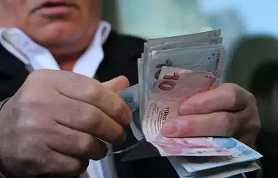 Asgari ücret ve emekli maaşlarına Temmuz'da ek zam için değerlendirme başladı