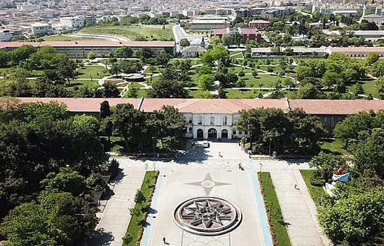 Yıldız Teknik Üniversitesi'nden 49 öğretim üyesi kontenjanı