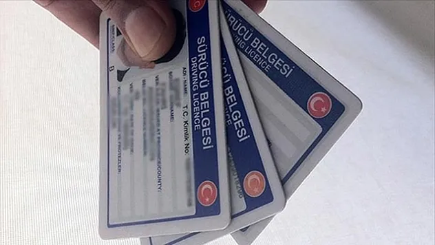 Eski tip sürücü belgelerinde son uzatma! Ehliyet yenileme süresi uzatıldı