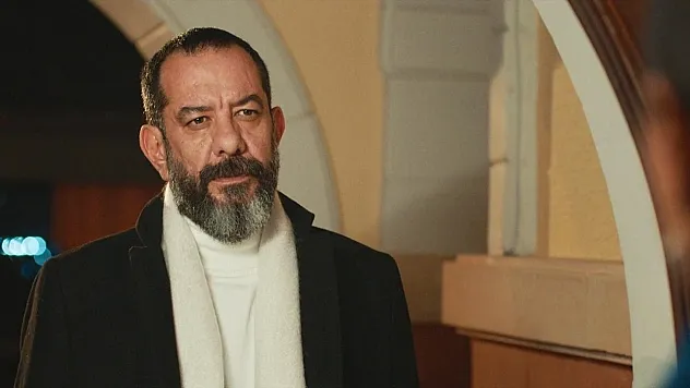 Oyuncu ve seslendirme sanatçısı Emre Törün hayatını kaybetti