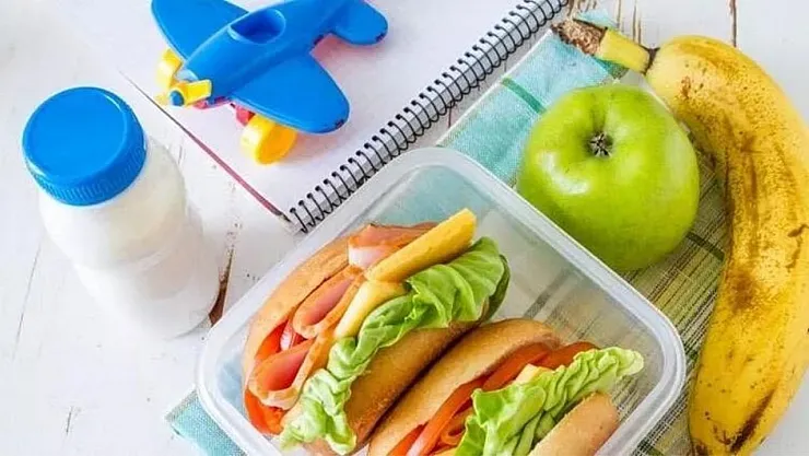 Beslenme çantası hazırlayan velilerin dikkatine! Çocuğunuza zehir yedirmeyin! Beslenme çantası nasıl paketlenmeli?