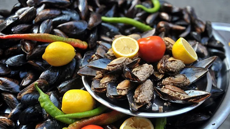 Midye tüketenler için uyarı geldi! Sağlıkçılar uyarıyor yemeye devam ederseniz o hastalığa yakalanabilirsiniz