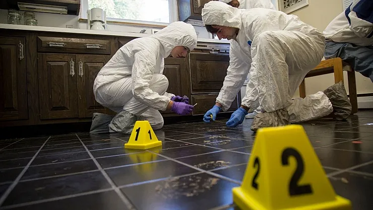 Adli tıp uzmanı nedir, ne iş yapar, ne kadar maaş alır?