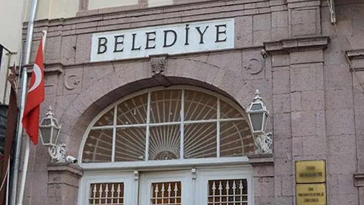 O şehirde üniversiteyi kazanan öğrencilere Belediye 2000 TL destek verecek!