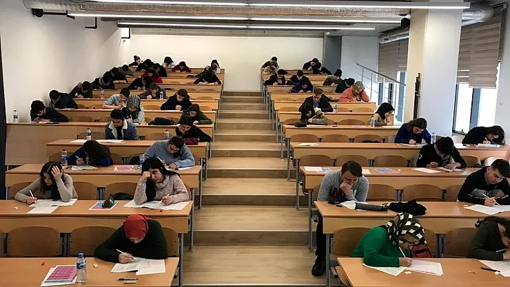 ÖSYM Yabancı Dil Bilgisi Seviye Tespit Sınavını tamamladı