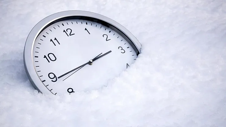 Kış saati uygulaması geldi! Türkiye'de saatler geri alınacak mı, kaç saat alınacak?