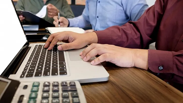 Operasyon memuru kimdir, ne iş yapar, şartları ve maaşı nedir?