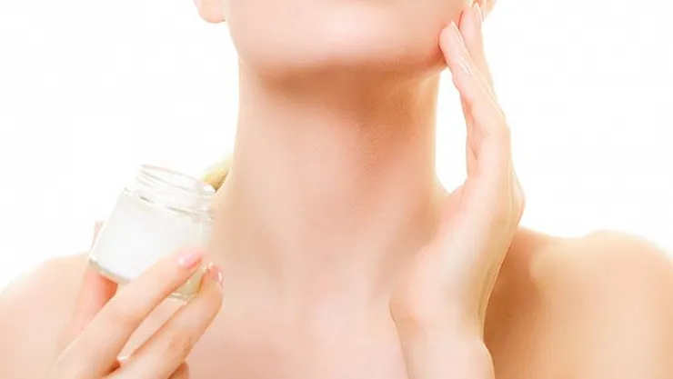 Kış ayları geldi! Ciltte Kuruma Neden Olur?