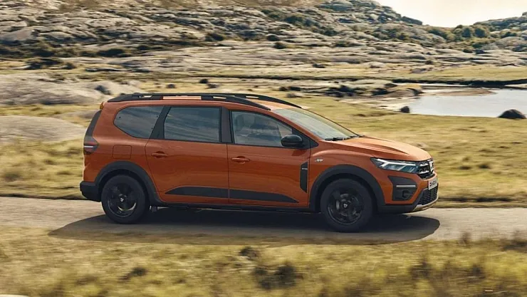 Dacia'nın 7 kişilik yeni modeli Jogger Türkiye fiyatı belli oldu! Ayağınıza gelen yeni fırsat