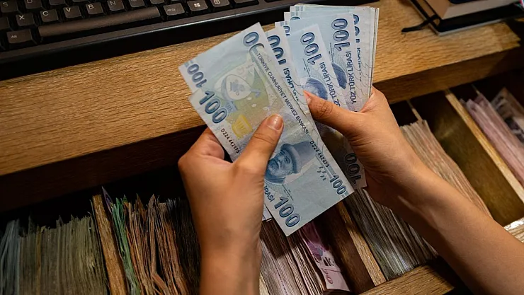 Yetkiliden açıklama geldi! Asgari ücrette taban rakam belli oldu bu rakamın aşağısı olmayacak