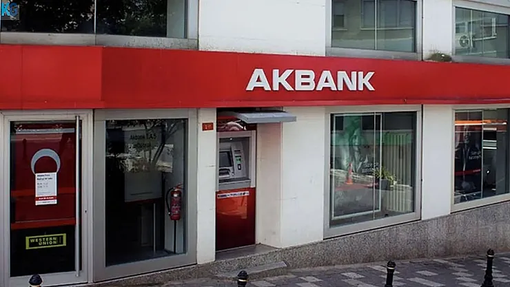 Akbank yılbaşı çekilişi için son 7 gün kaldı! İPhone Elektrikli Scooter Playstation kazanma fırsatı
