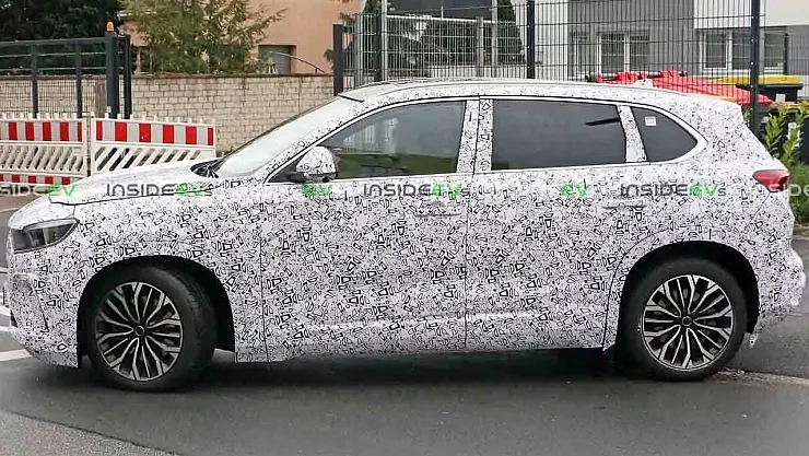 TOGG'u trafikte görenler şaşırdı! TOGG ilk kez Almanya'da görüntülendi!