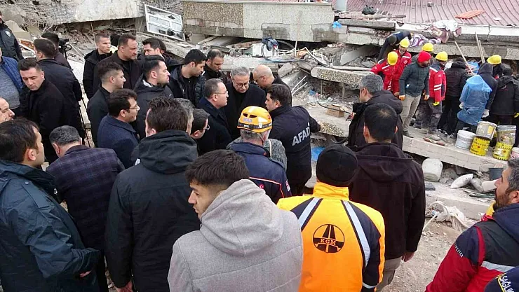 Adalet Bakanı Bozdağ açıklama yaptı! 'Bütün vatandaşlarımız resmi açıklamalara itibar etmeli'