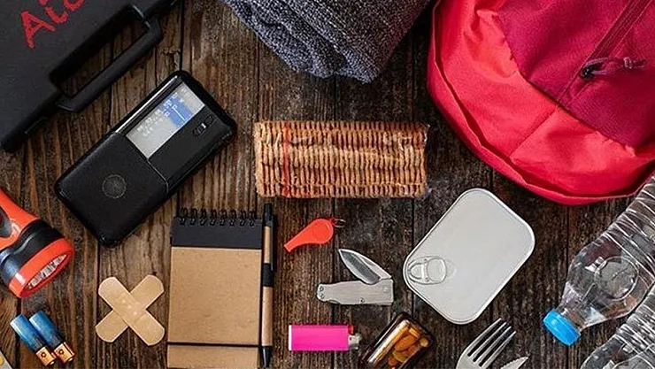 Deprem çantası malzemeleri nelerdir? Deprem çantasında hangi malzemeler olmalı?