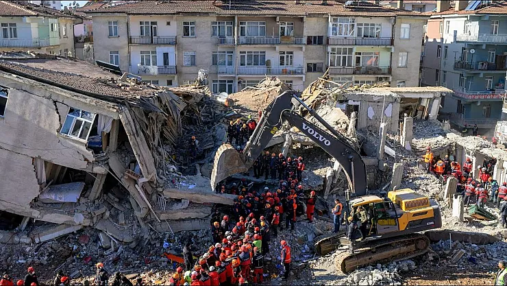 Depremzedelere geçici kimlik belgesi E devletten veriliyor!