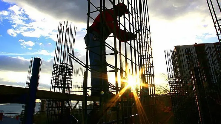 İnşaatlar için yeni genelge yayımlandı! Genelge 6 Şubat öncesi başlayan inşaatları ilgilendiriyor!