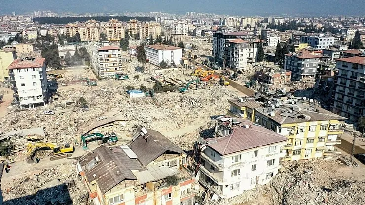 Bir ilde daha deprem hareketliliği başladı! Yüzlerce bina yıkılıyor!