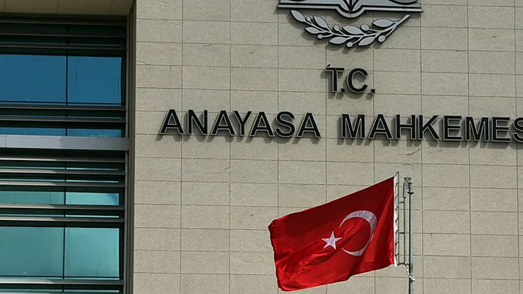 Anayasa Mahkemesi Başkanlığı 15 sözleşmeli personel alımı ilanı!