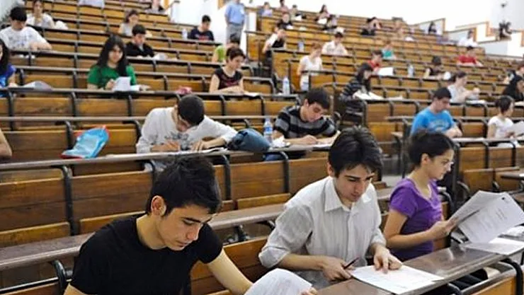 Öğrencilere müjdeli haber! YÖK burs miktarlarına zam yaptı!