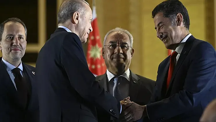 Milyonların merak ettiği görüntü açıklığa kavuştu! Cumhurbaşkanı Erdoğan'ın Oğan'a ne dediği belli oldu