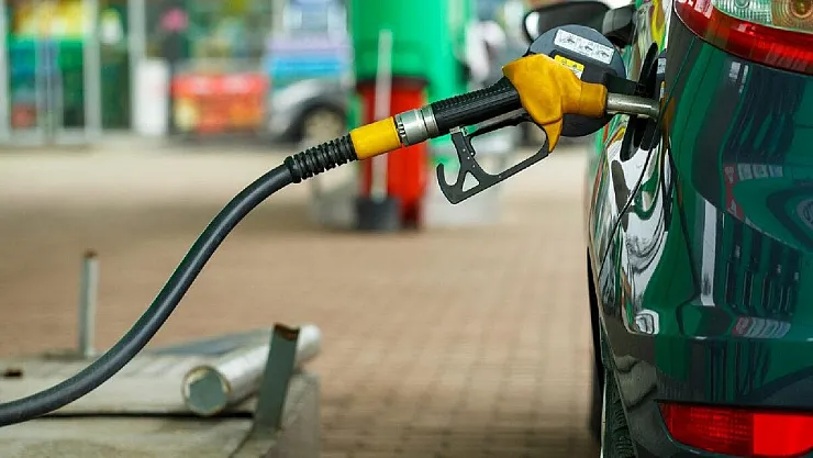 Benzine gelen zamdan sonra fiyatlar güncellendi! Akaryakıt fiyatlarında son durum!
