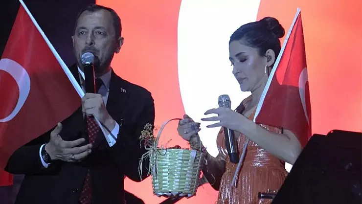 Gelen tepkiler üzerine Belediye Başkanı Yüksel'den açıklama geldi: İstifa etti!