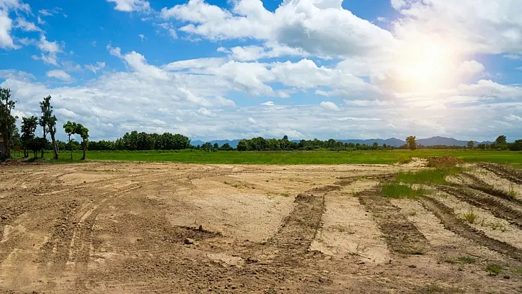 O arsa mahkeme kararı ile satışa çıkarıldı! Büyük arsa borç sebebi ile…